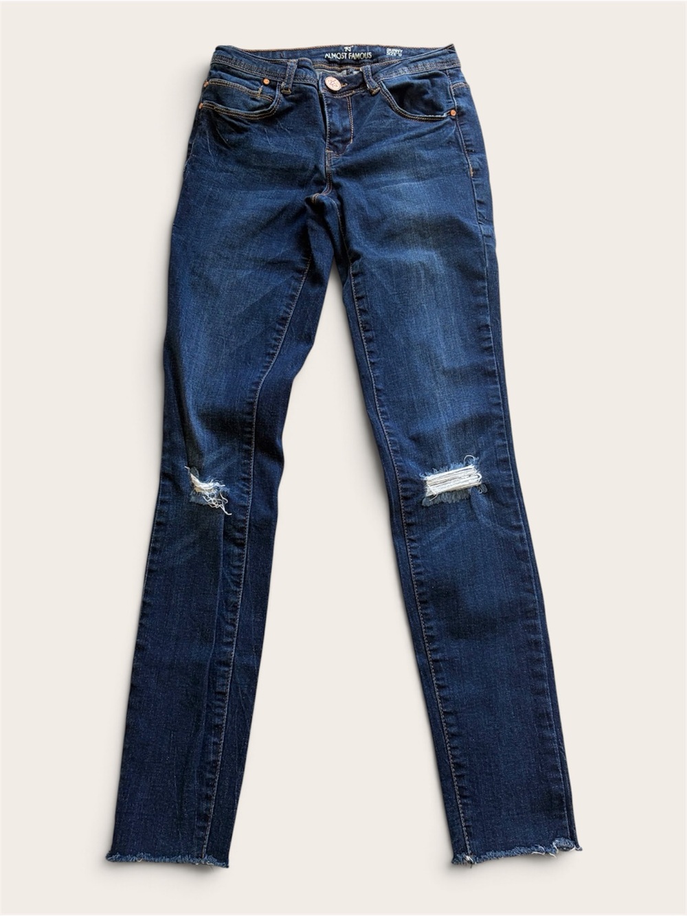 Almost Famous Dark Blue Skinny Jeans Distressed Knee Rips Raw Hem Women’s 0